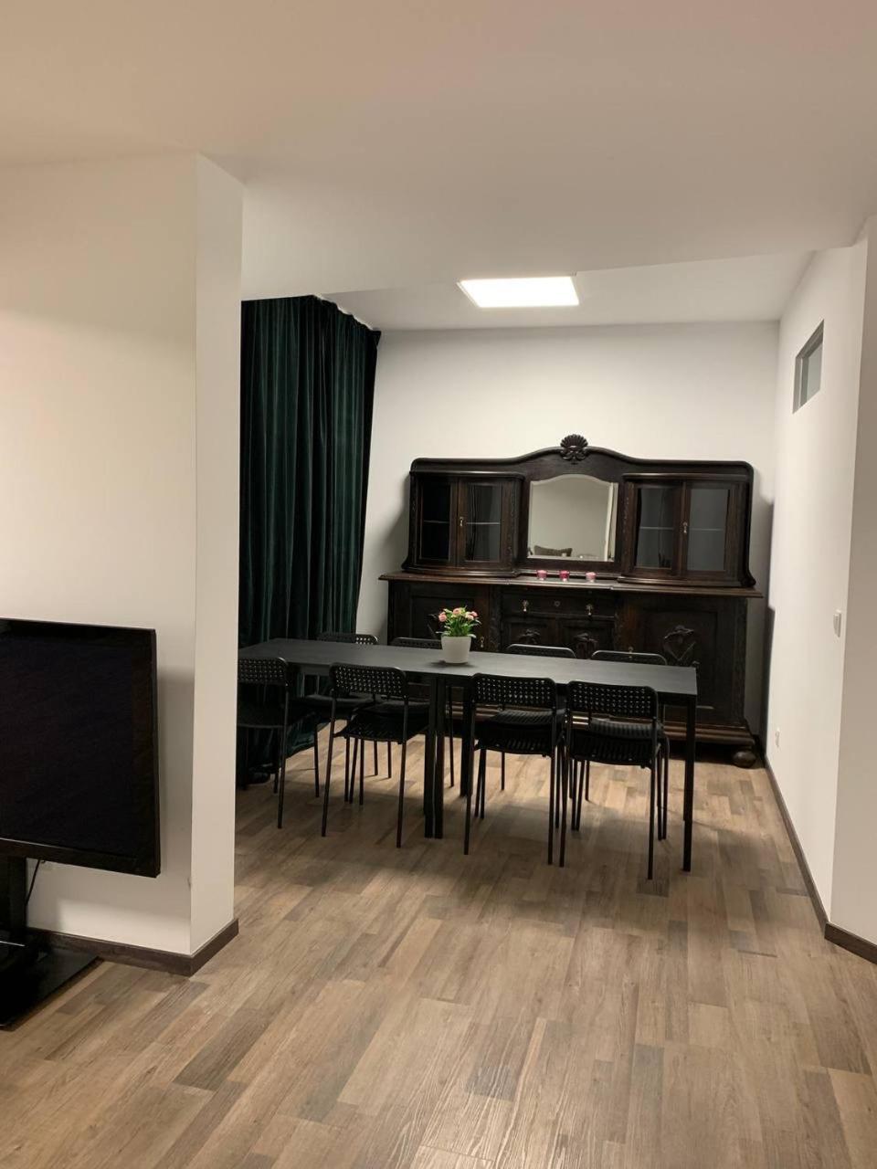 Central Private Rooms In Popular Neighborhood! ケルン エクステリア 写真